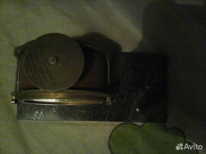 Настольные часы Молния Механика. СССР