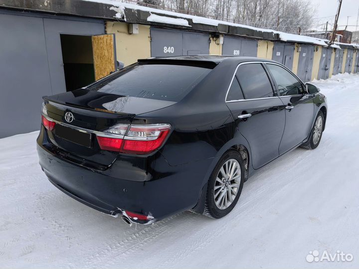 Camry 50/55 спойлер на заднее стекло