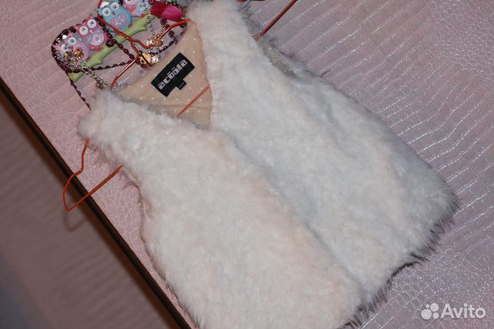 Меховая жилетка на девочку 4-5 лет