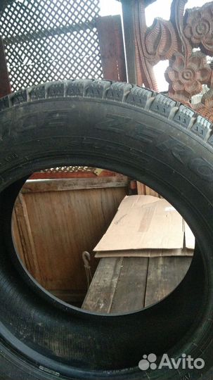 Pirelli Ice Zero 215/50
