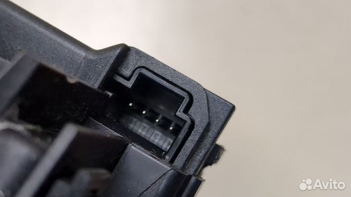 Замок багажника Mercedes E W212, 2009