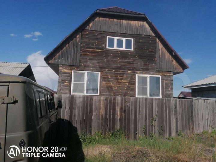 Дом 164 м² на участке 12 сот.