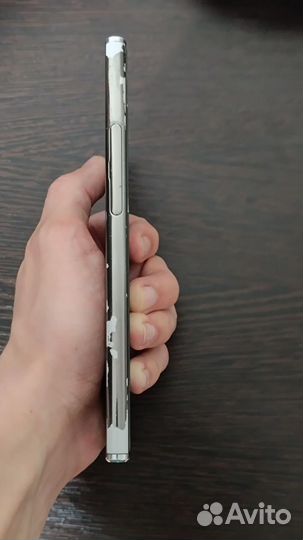 Sony Xperia XZ Premium, 4/64 ГБ
