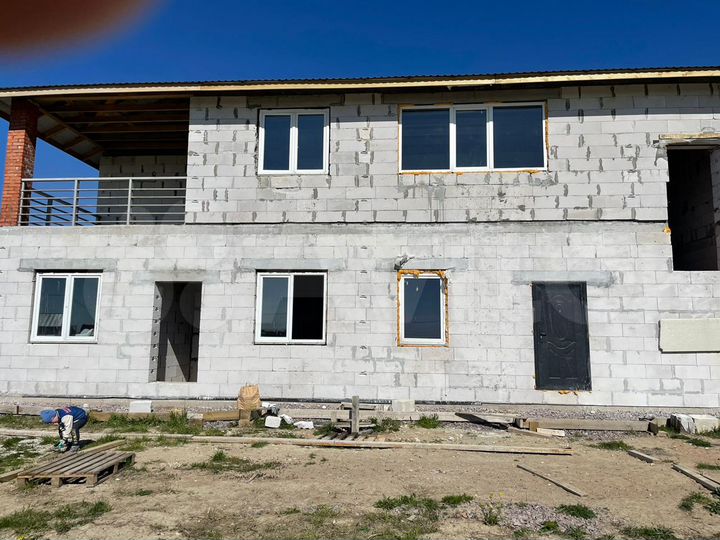 Коттедж 300 м² на участке 19,8 сот.