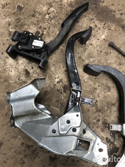 Педали Opel Astra G Опель Астра Джей