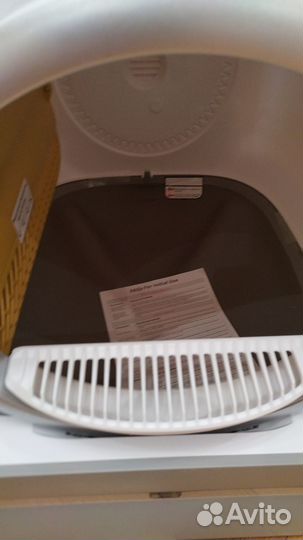 Автоматический самоочищающийся туалет для кошек