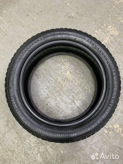 Nokian Tyres Hakkapeliitta 8 SUV 235/50 R19 103T