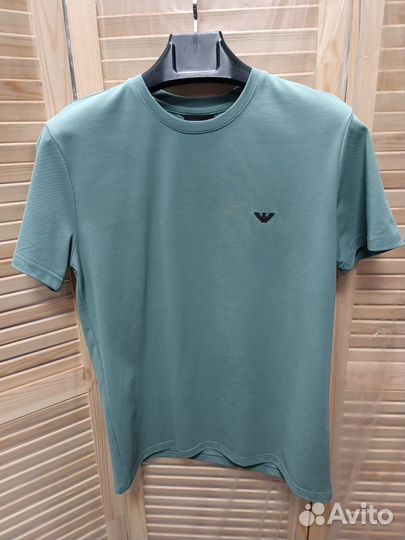 Футболка armani