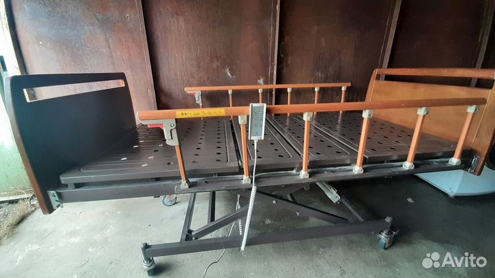 Кровать медицинская электрическая