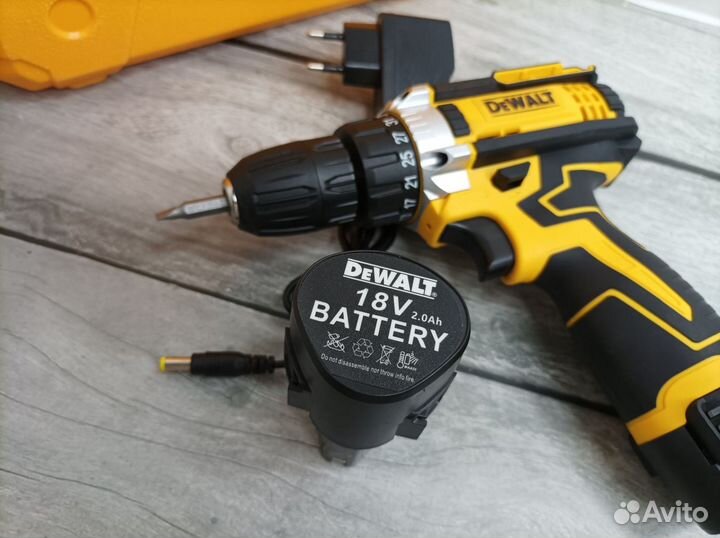 Шуруповерт dewalt