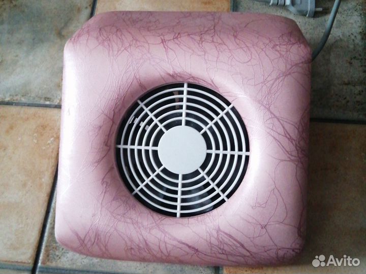 Вытяжка настольная для педикюра