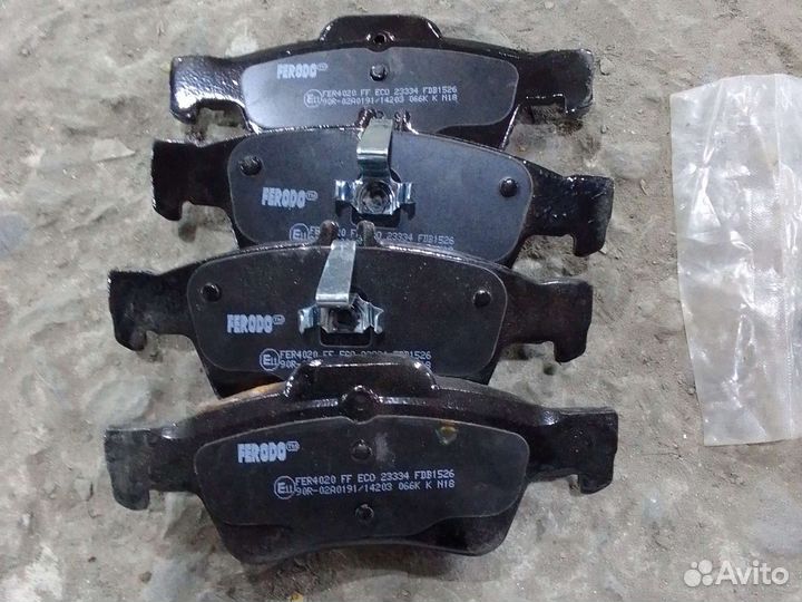 Колодки тормозные дисковые Mercedes Benz