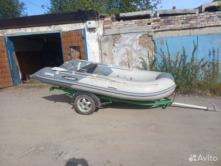 Продаю лодку пвх Гладиатор 3.800