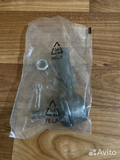 Наконечник рулевой LR nissan Primera P11/infin