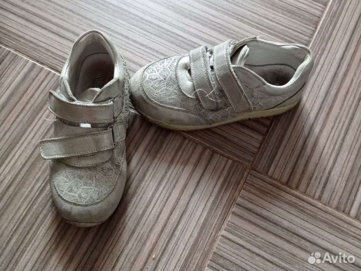 Кроссовки для девочки 27 размер