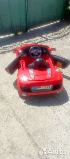 Детский электромобиль бу