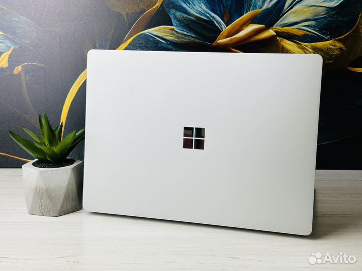 Microsoft Surface Laptop 2 2K