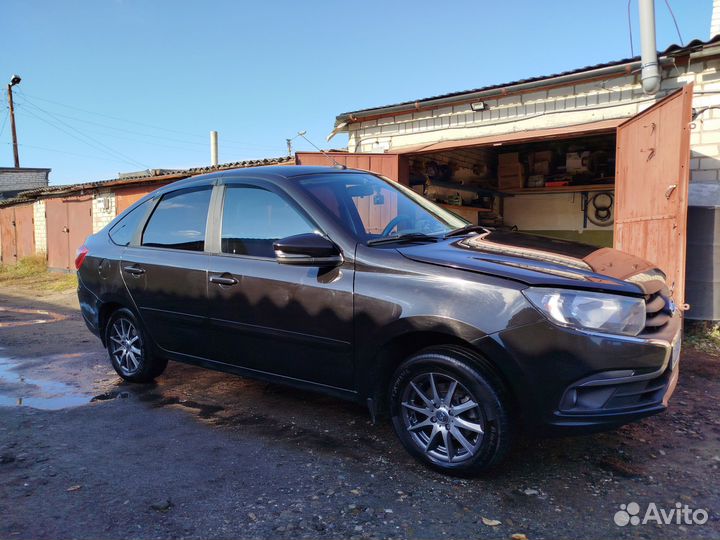 LADA Granta 1.6 МТ, 2020, 121 000 км