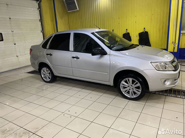 LADA Granta 1.6 МТ, 2013, 243 000 км