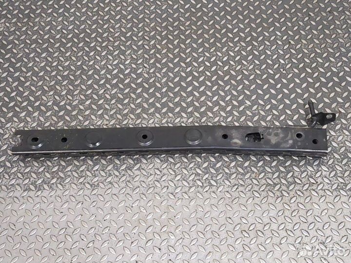 Балка под радиатор Ford Explorer, 2017