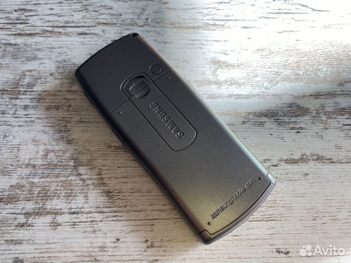 Телефон Samsung C110