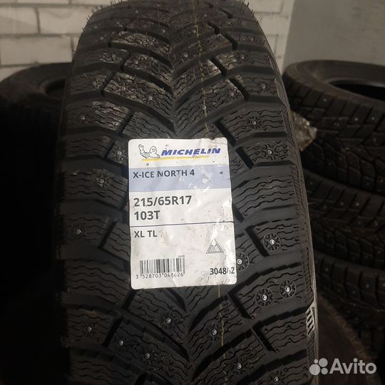 Michelin X-Ice North 4 215/65 R17 103T