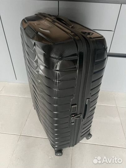 Чемодан samsonite