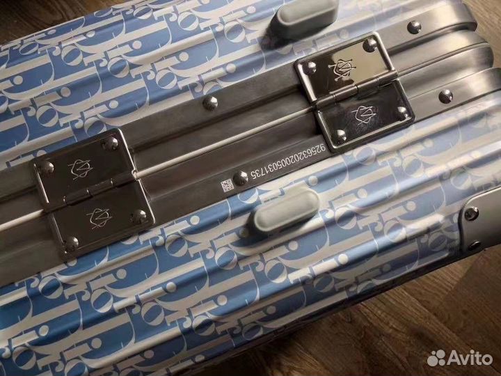 Чемодан Christian Dior rimowa