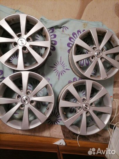 Диск литой 6x15 4/100 ET48 D54.1 FR Replica 55026