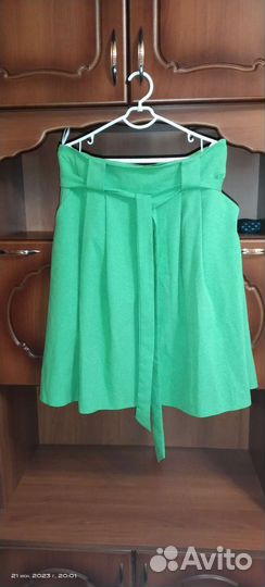 Две женские юбки