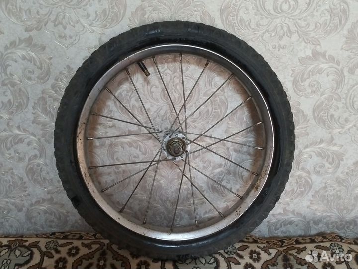 Колесо от велосипеда 16