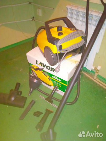 Продаю пароочиститель электрический Lavor skyvap M