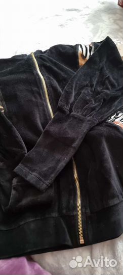 Костюм женский