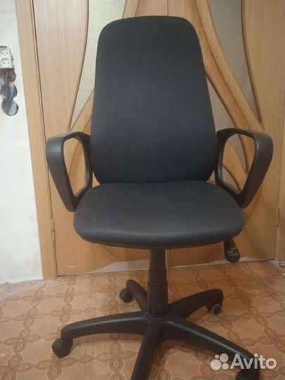 Компьютерное кресло