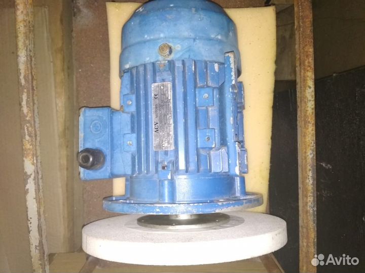 Наждак с электродвигателем