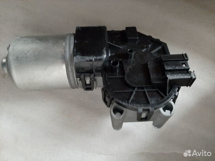 Мотор стеклоочистителя BMW X3 (E83) RU17091