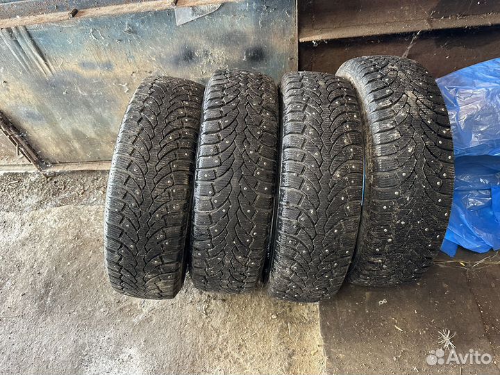 Pirelli Formula Ice 205/65 R16 99T