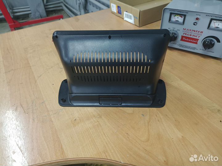 Универсальная рамка под магнитолу 9 дюймов