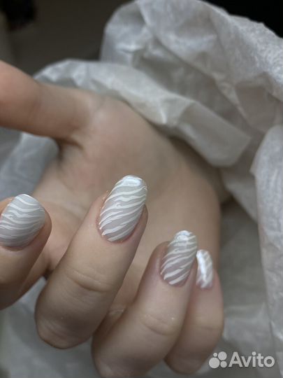 Модель на маникюр С укреплением