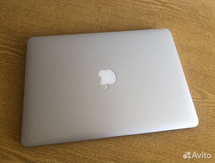 Apple MacBook Air 13 (2011)