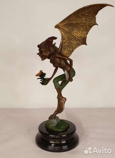 Бронзовая статуэтка Тролль с крыльями