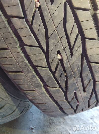 Continental ContiCrossContact LX2 215/65 R16 98