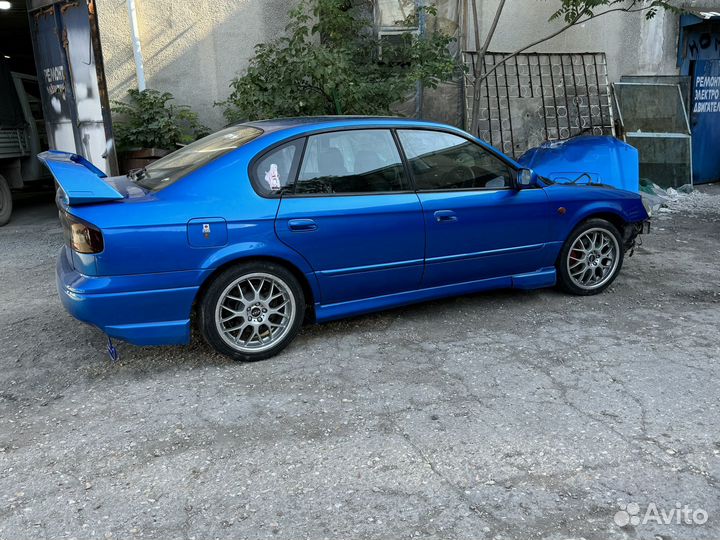 Subaru Legacy 2.0 МТ, 2000, 300 000 км
