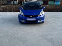 Honda Fit 1.3 CVT, 2013, 120 000 км, с пробегом, цена 850 000 руб.