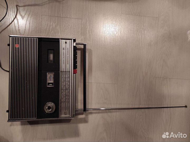 Кассетный магнитофон panasonic