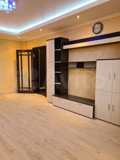 2-к. квартира, 70 м², 12/12 эт.
