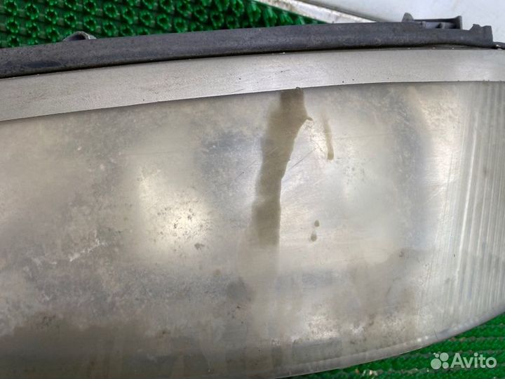 Фара передняя левая Opel Omega 2000