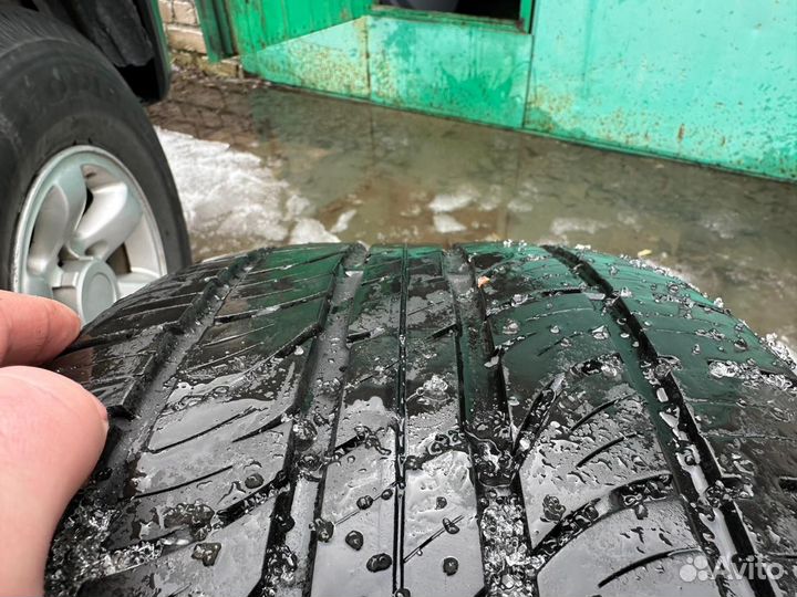Летняя резина на дисках R 18 4шт