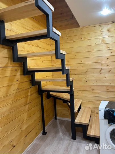 Лестница на косоуре