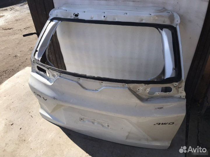 Крышка багажника Honda Cr-V 5 2016